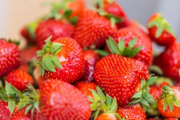 Strawberries representing reflection, motivation, and mindful choice.
